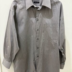 Men's Gray Button-Up Dress Shirt